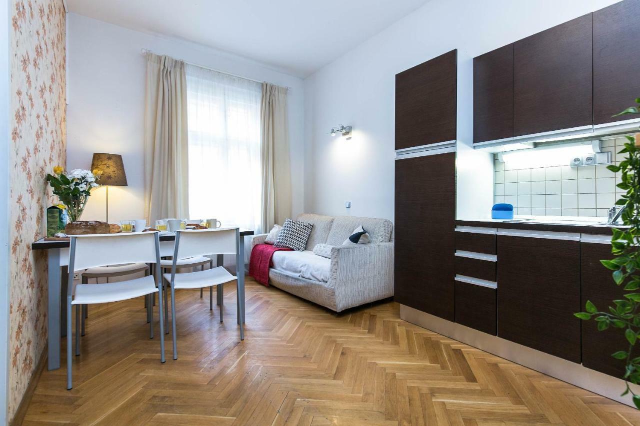 Art Apartments Prague II Extérieur photo