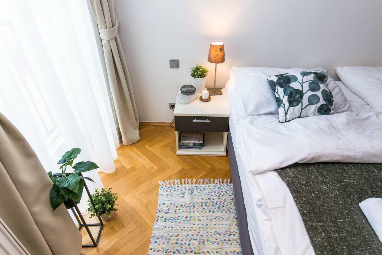 Art Apartments Prague II Extérieur photo